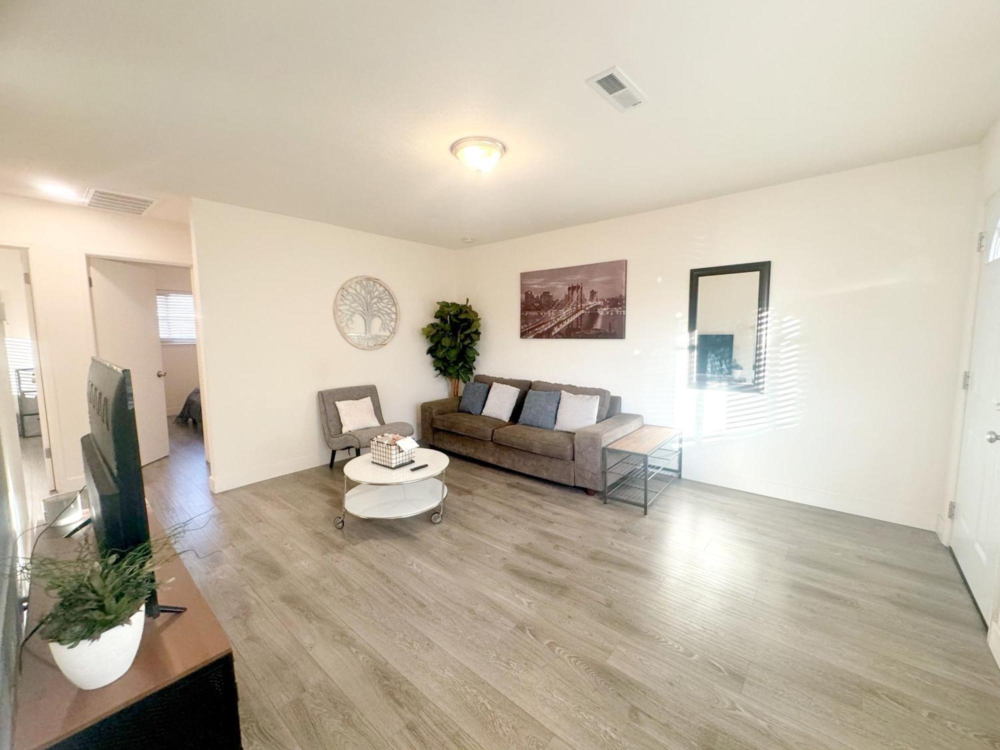 2br With Brand New Super Quite Ac, Washer, Dryer, Free Ev Station, Free Parking In Cupertino *