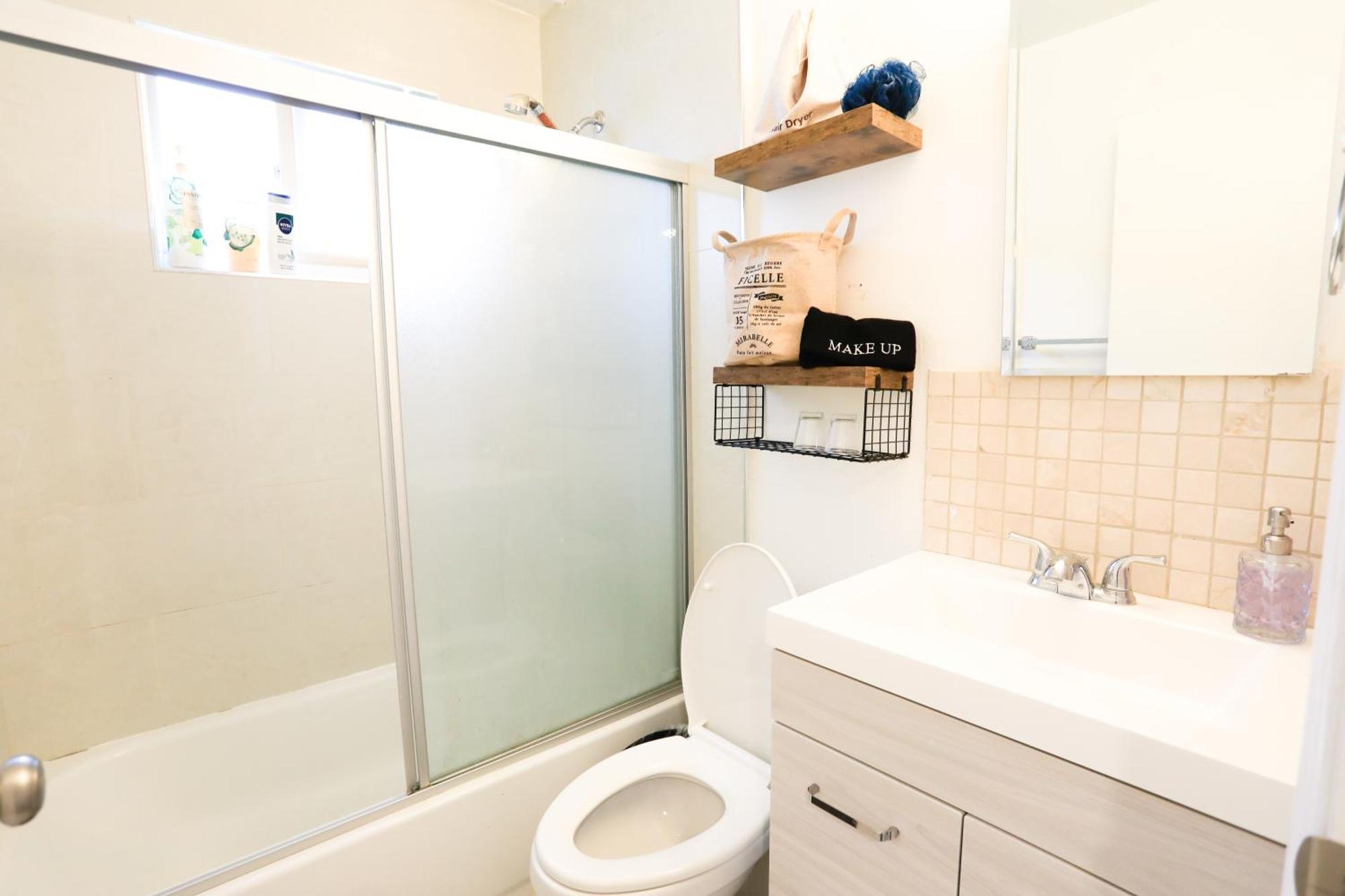 2br With Brand New Super Quite Ac, Washer, Dryer, Free Ev Station, Free Parking In Cupertino Apartment *