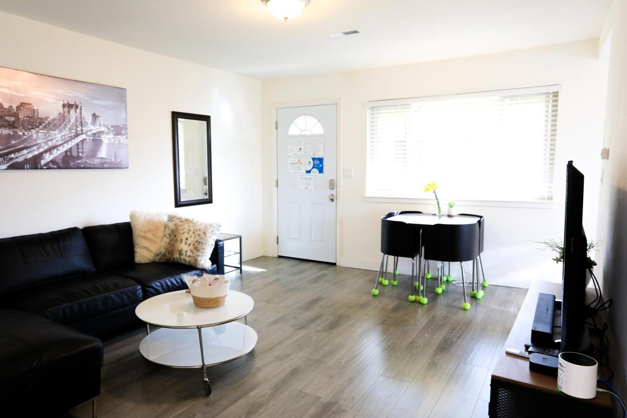 2br With Brand New Super Quite Ac, Washer, Dryer, Free Ev Station, Free Parking In Cupertino Apartment Sunnyvale
