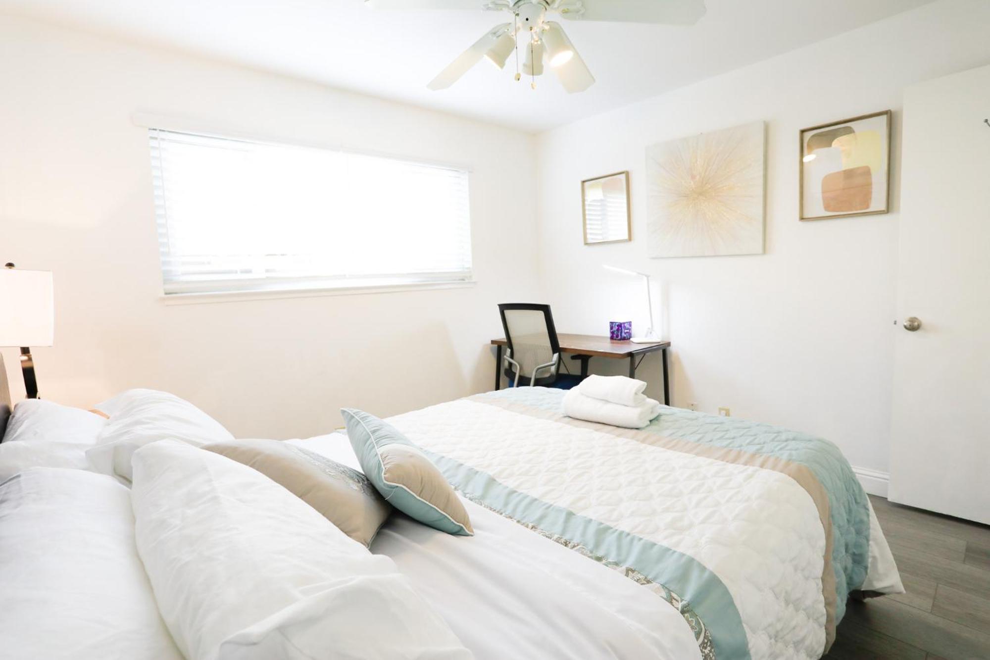 2br With Brand New Super Quite Ac, Washer, Dryer, Free Ev Station, Free Parking In Cupertino Apartment